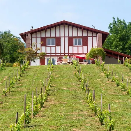 Laina Bed & Breakfast Ossès
